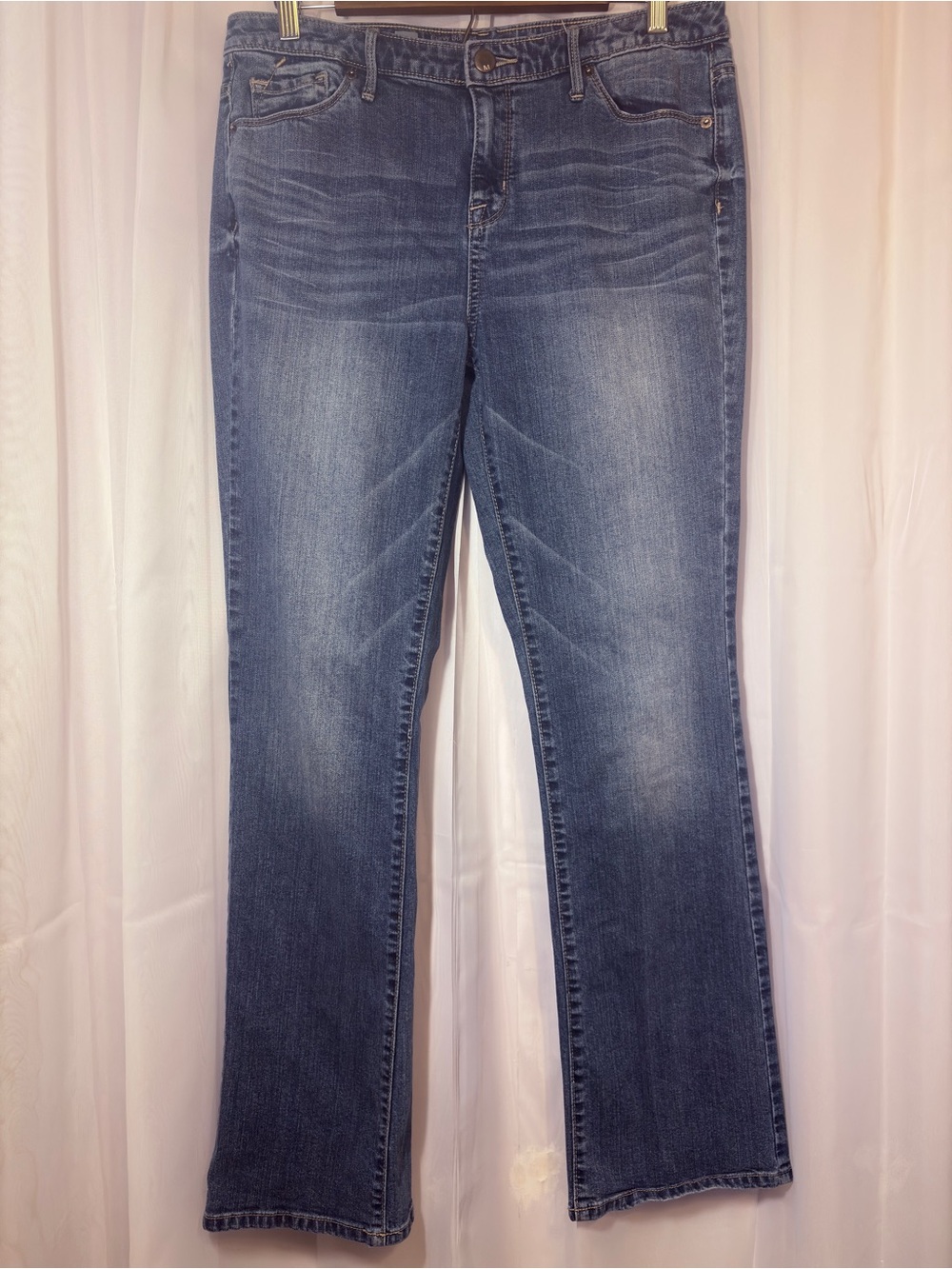 Mossimo Supply Co. Women's Medium Blue Curvy Boot Cut Jeans